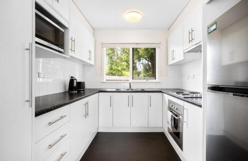 Barwon Heads Casa | Cabinesque Comfort - A Refreshing Beachside Retreat