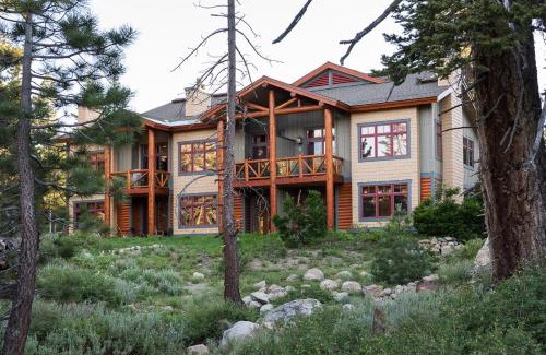 Crooked Pines Casa | Cabins 21