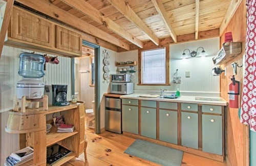 Del Rio Cabina | Cabins at Brush Creek Mtn-Bear Den