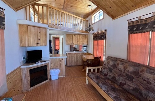Mammoth Creek Cabina | Cabins by Panguitch Lake: Where Rustic Charm Meets Amazing Fishing!