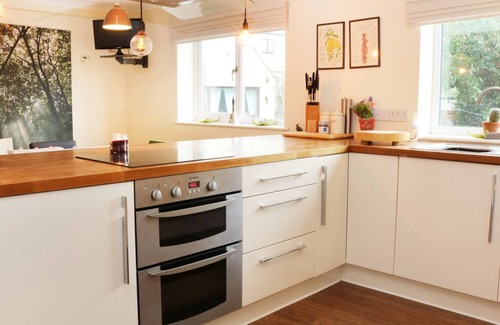 Cemaes Bay Cabaña | Cable House