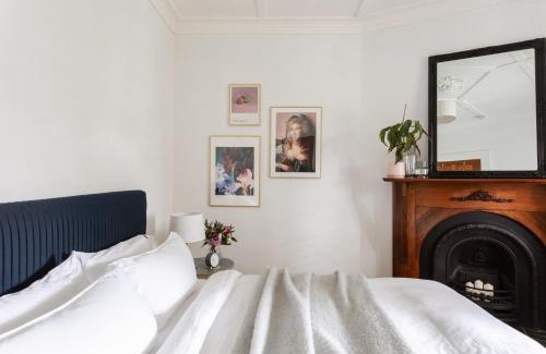 Trevallyn Casa | Cable's Landing, stunning heritage home near the Cataract Gorge and CBD