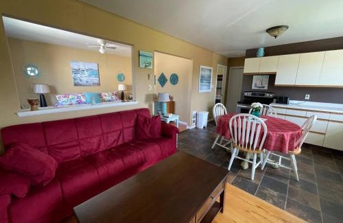 Petit-Etang Apartamento | Cabot Trail Getaway with EV plug