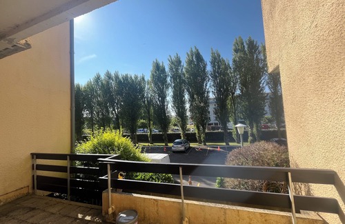 Cabourg Apartamento | Cabourg apartment facing the pool