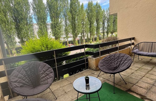 Cabourg Apartamento | Cabourg apartment facing the pool