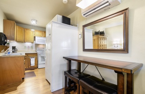 North San Antonio - SAT Cabaña | CACTUS COTTAGE con estacionamiento privado