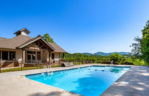 Townsend Condominio | Cades Cove Peaceful Place - with Fireplace!