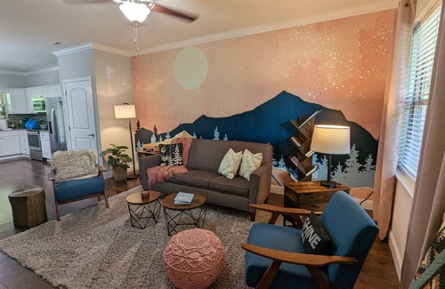 Townsend Condominio | Cades Cove Peaceful Side Smoky Mountains Hip Vintage Condo Community Pool