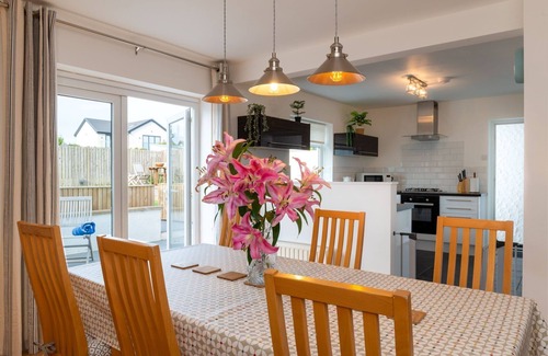 Rhosneigr Casa | Cae Cloc - A 3 bed house in the heart of Rhosneigr