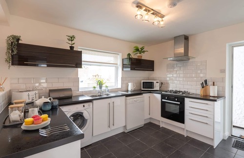 Rhosneigr Casa | Cae Cloc - A 3 bed house in the heart of Rhosneigr