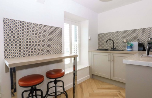 Llanfaelog Cabaña | CAE GWYN, character holiday cottage in Bryn Du