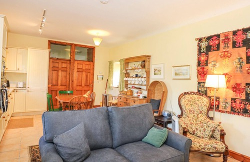 Talsarnau Cabaña | CAE'N Y COED BARN, country holiday cottage in Penrhyndeudraeth
