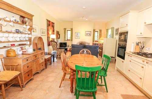Talsarnau Cabaña | CAE'N Y COED BARN, country holiday cottage in Penrhyndeudraeth