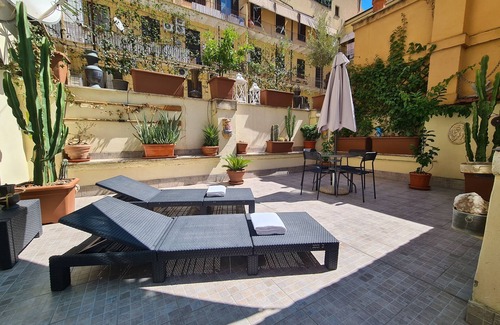 Rione XVIII Castro Pretorio Apartamento | Caesar Room