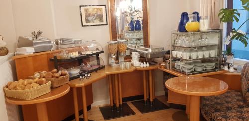 Niederfell Casa | Cafe-Konditorei-Pension Sander