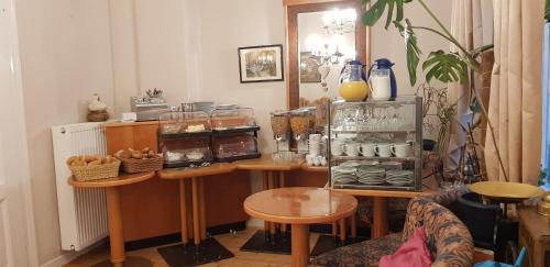 Niederfell Casa | Cafe-Konditorei-Pension Sander