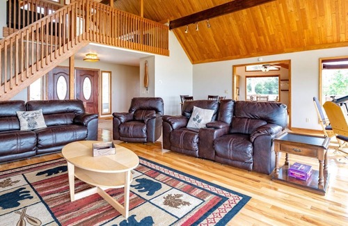 Old Timberline Casa | Cairn Ridge - 311 Valley View Rd