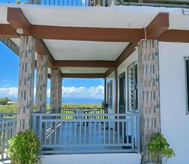 Naujan Casa | Cairnes Farm House