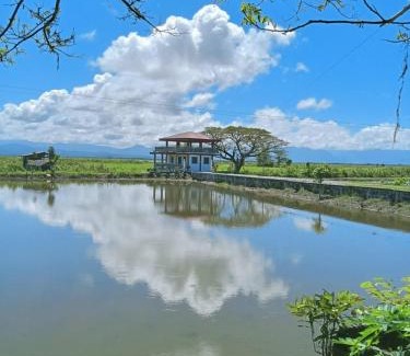 Naujan Casa | Cairnes Farm House