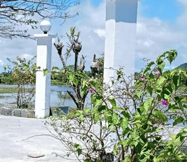 Naujan Casa | Cairnes Farm House