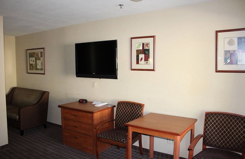 Cajon Junction Hotel | Cajon Pass Inn