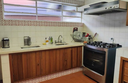 Vila Inglesa Cabaña | Cajueiro House - Campos do Jordão