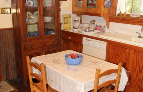 St. Martinville Casa | CAJUN HOSPITALITY - LA PETITE VOIE DE ST. THERESE