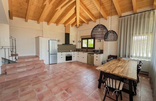 Vilanova de Meia Casa | Cal Gabarró - Casa para 12 personas con piscina, WiFi, AC y BBQ