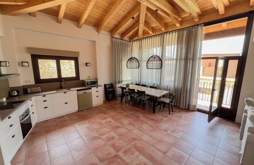 Vilanova de Meia Casa | Cal Gabarró - Casa para 12 personas con piscina, WiFi, AC y BBQ
