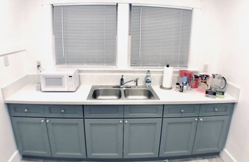 Oleander - Sunset Apartamento | CAL King Bed/Sleeps 4/Furnished Private APT/In-Unit Washer Dryer/Smart 55" HDTV