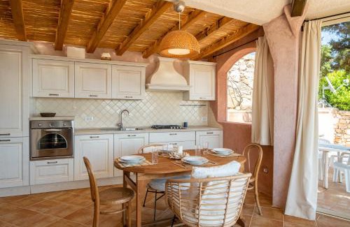 Abbiadori Casa | [CALA DI VOLPE] Vista Mare e Piscina