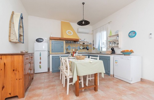 Orosei Apartamento | CALA LIBEROTTO SA PRAMA NICE APARTMENT WITH GARDEN 200 MT FROM THE SEA