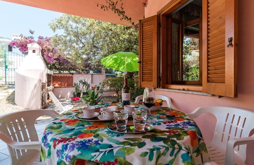 Cala Gonone Villa | Calagonone Villa con jardín barbacoa, WiFi / AC --- Código IUN: P2169