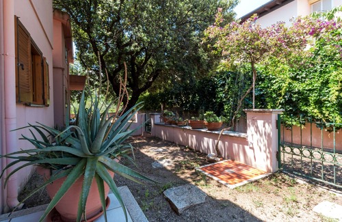 Cala Gonone Villa | Calagonone Villa con jardín barbacoa, WiFi / AC --- Código IUN: P2169