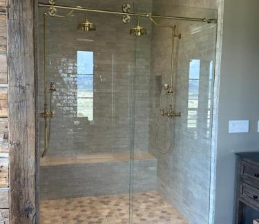 Livingston Casa | Calamity Ridge
