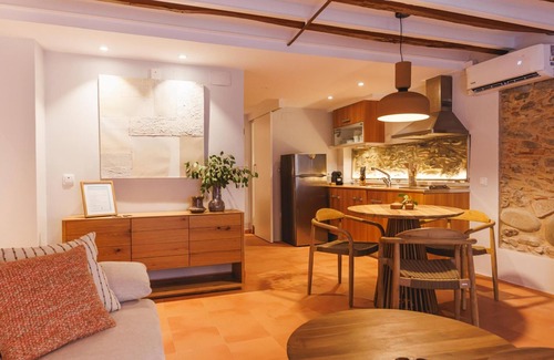 Barri Vell Apartamento | Calderers Cavall - Apartment Girona | Bravissimo