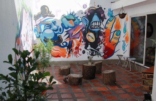 Laureles - Estadio Casa | Calibrí, La Casa Libre Del Río
