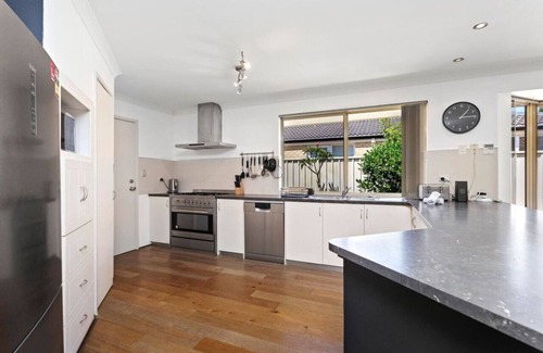 Kinross Casa | California Dreamin' in Kinross!