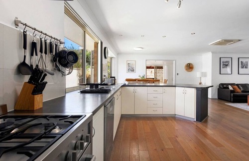 Kinross Casa | California Dreamin' in Kinross!