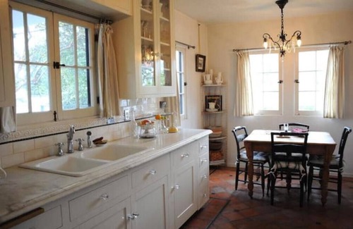 Bonita Casa | California Sol Historic Private Home w/Pool