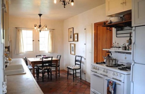 Bonita Casa | California Sol Historic Private Home w/Pool