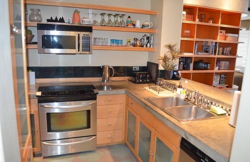 Airport Area Apartamento | California Tropical Resort Penthouse