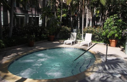 Airport Area Apartamento | California Tropical Resort Penthouse