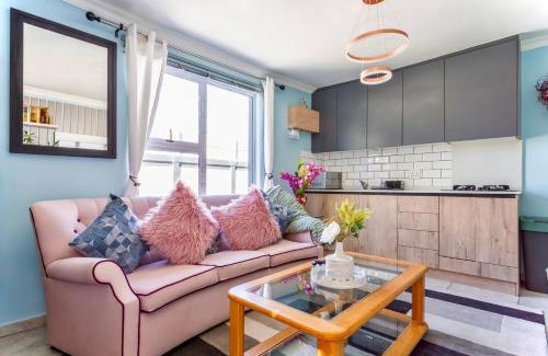 Cape Town Cama Y Desayuno | Caline VIP Luxury Jacuzzi &, Swimming Pool MEWS