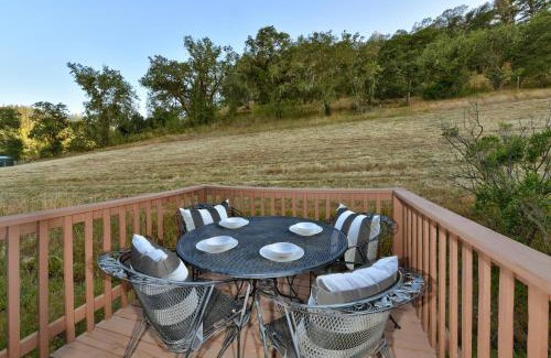 Calistoga Casa | Calistoga Vineyard Getaway A Wine Country Escape