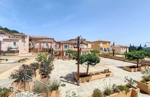 Callian Apartamento | Callian: Apartamento seguro cerca del lago, se admiten mascotas
