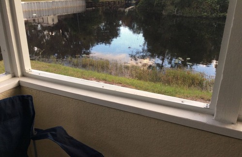 St. Cloud Cabina | Calling All Fisherman! Warm sunshine and beautiful water views on canal.