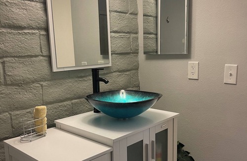 Cathedral City Villa | Calling all Snowbirds! Beautiful Resort Living at Cathedral Canyon Country Club!