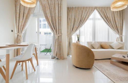 Dubai Villa | Calm Aesthetic 3 Bedroom Villa