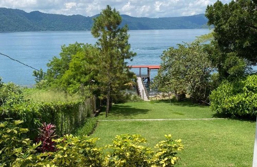 Coatepeque Casa | Calm and cozy house on Coatepeque lake